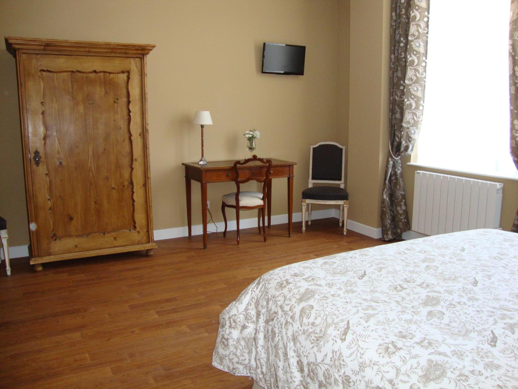 La Cour Des Carmes Bed & Breakfast Arras Cameră foto