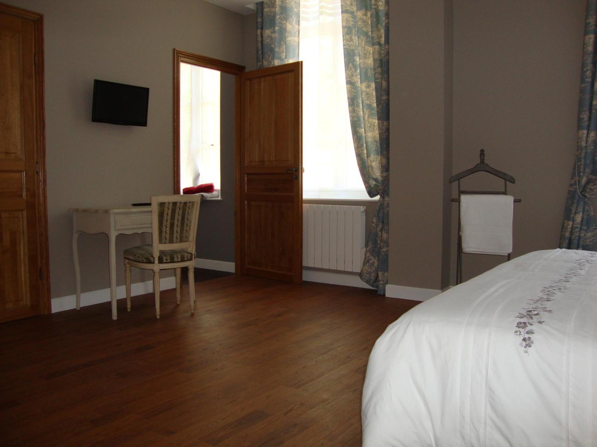 La Cour Des Carmes Bed & Breakfast Arras Cameră foto