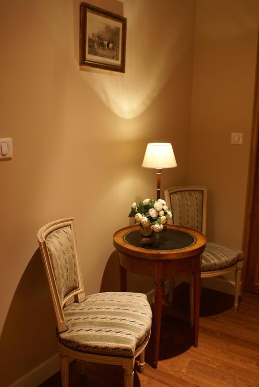 La Cour Des Carmes Bed & Breakfast Arras Exterior foto