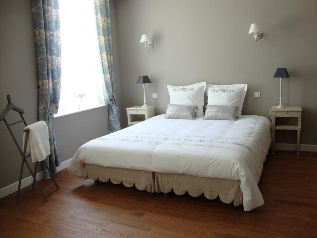 La Cour Des Carmes Bed & Breakfast Arras Cameră foto